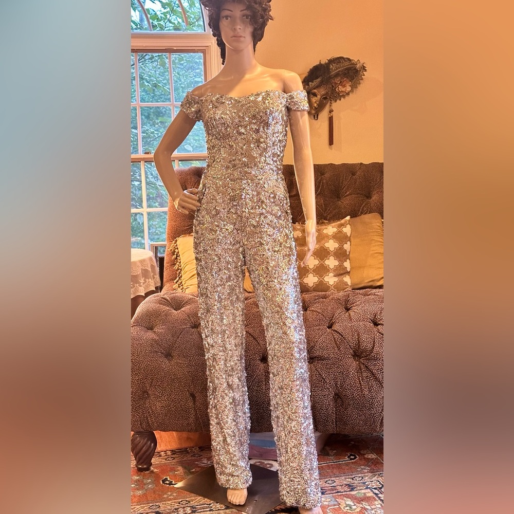 Dress the Population Silver Sequin Off Shoulder Jumpsuit EUC Sz XS